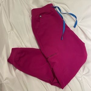 Figs high waisted Zamora joggers!